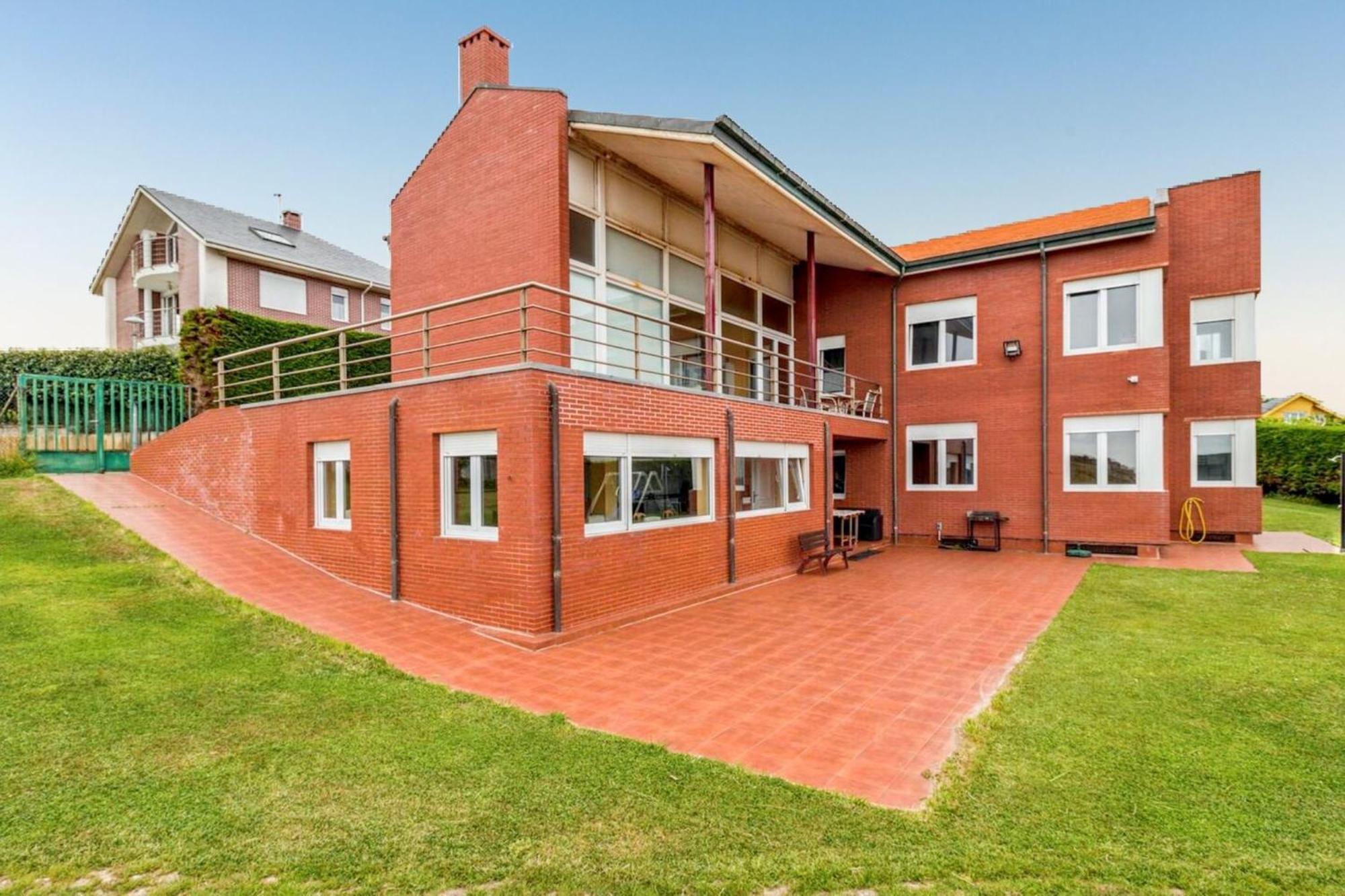 Spacious House With Sea View In Liencres + Jacuzzi 外观 照片
